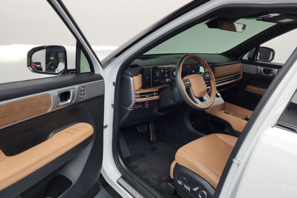 2023 Hyundai Santa Fe с пробегом 7 429 км