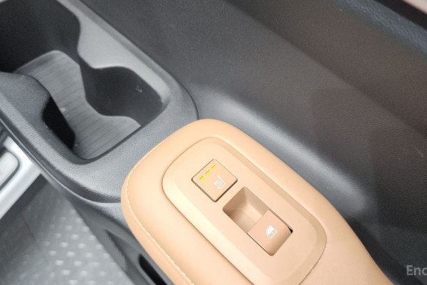 2023 Hyundai Santa Fe с пробегом 7 429 км