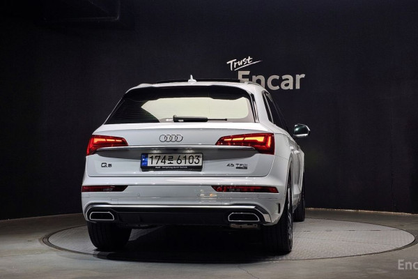 2022 Audi Q5 с пробегом 32 270 км