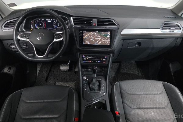 2022 Volkswagen Tiguan с пробегом 14 735 км