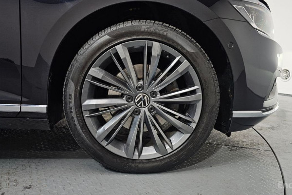 2022 Volkswagen Passat с пробегом 39 988 км