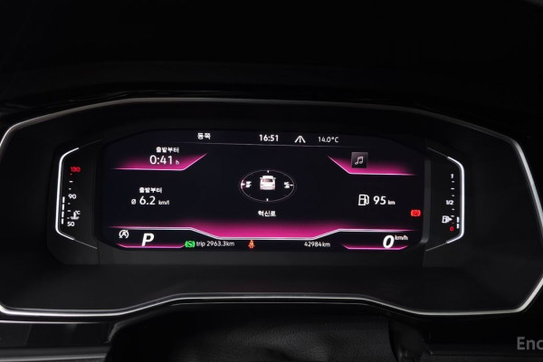 2021 Volkswagen Jetta с пробегом 42 984 км