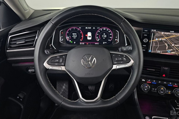 2022 Volkswagen Jetta с пробегом 30 904 км