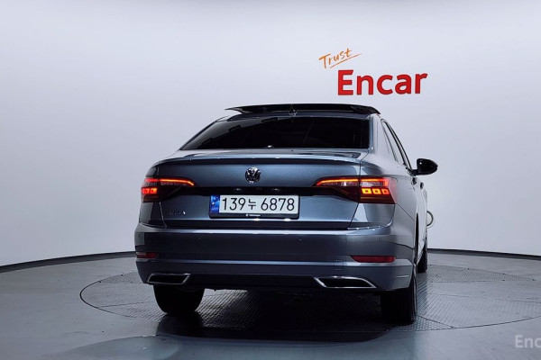 2021 Volkswagen Jetta с пробегом 31 021 км