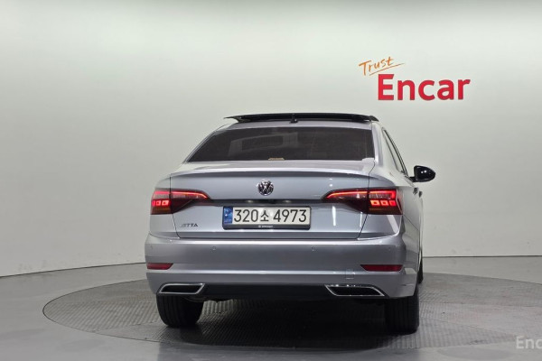 2021 Volkswagen Jetta с пробегом 90 963 км