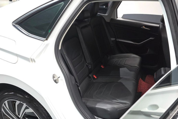 2021 Volkswagen Jetta с пробегом 68 502 км