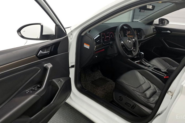 2021 Volkswagen Jetta с пробегом 24 662 км