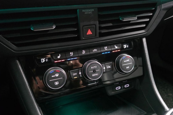 2022 Volkswagen Jetta с пробегом 66 704 км