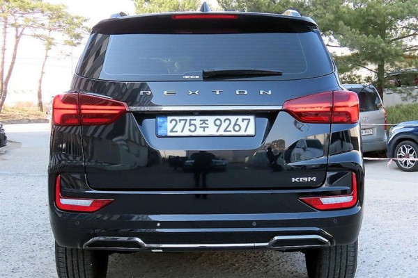 2025 SsangYong Rexton с пробегом 8 600 км