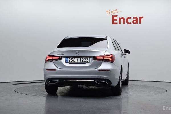 2022 Mercedes-Benz A-Класс с пробегом 114 413 км