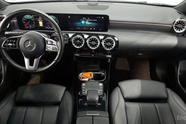 2021 Mercedes-Benz A-Класс с пробегом 61 212 км