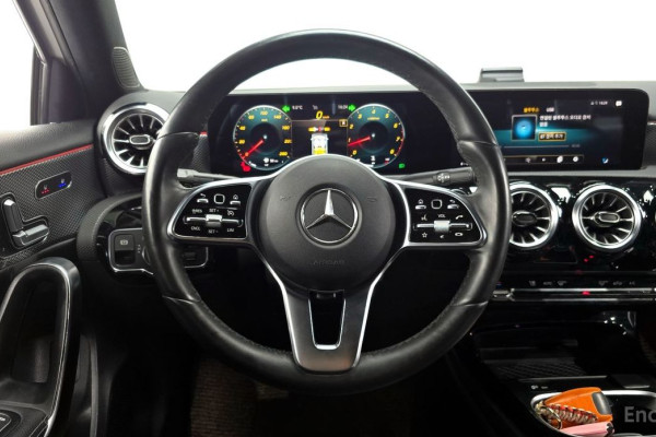 2021 Mercedes-Benz A-Класс с пробегом 61 212 км