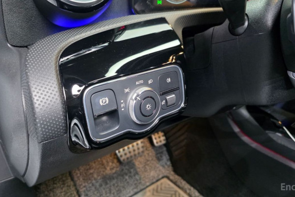 2021 Mercedes-Benz A-Класс с пробегом 75 955 км