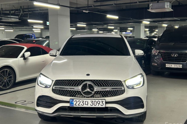 2021 Mercedes-Benz GLC с пробегом 60 875 км