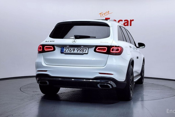 2022 Mercedes-Benz GLC с пробегом 80 949 км