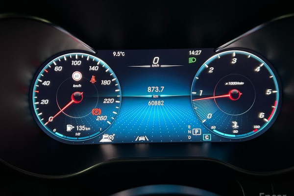 2021 Mercedes-Benz GLC с пробегом 60 875 км