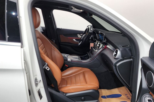 2022 Mercedes-Benz GLC с пробегом 80 949 км