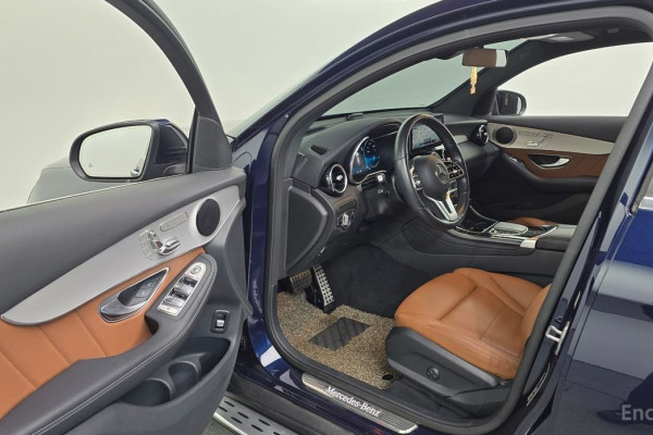 2021 Mercedes-Benz GLC с пробегом 73 947 км