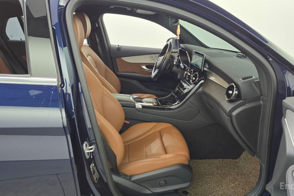 2021 Mercedes-Benz GLC с пробегом 73 947 км