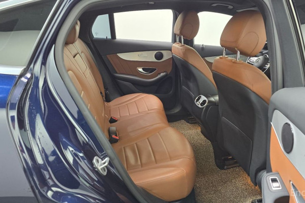 2021 Mercedes-Benz GLC с пробегом 73 947 км