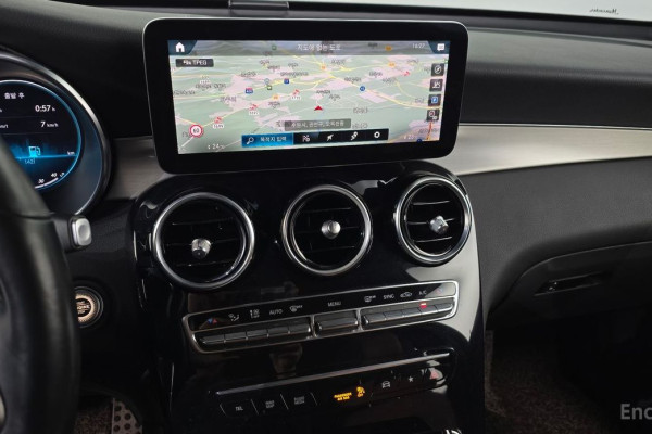 2021 Mercedes-Benz GLC с пробегом 73 947 км