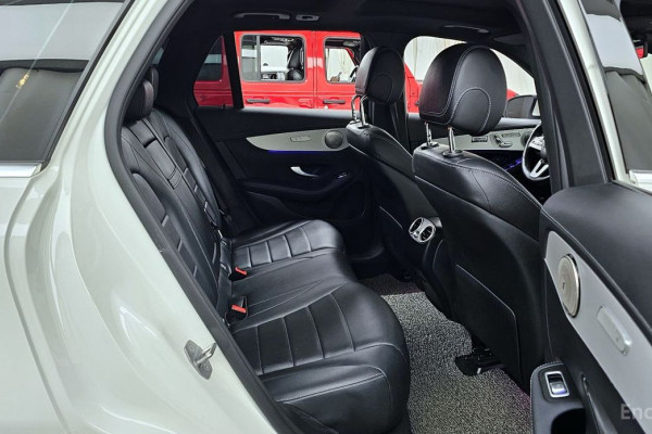 2021 Mercedes-Benz GLC с пробегом 133 000 км