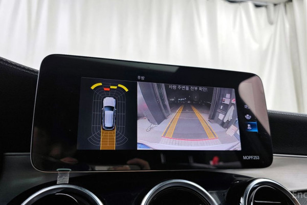 2021 Mercedes-Benz GLC с пробегом 133 000 км