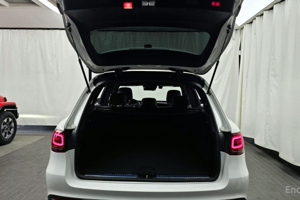 2021 Mercedes-Benz GLC с пробегом 133 000 км