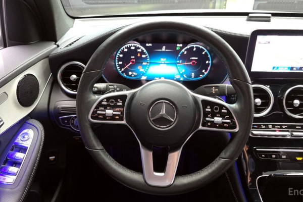 2021 Mercedes-Benz GLC с пробегом 68 745 км