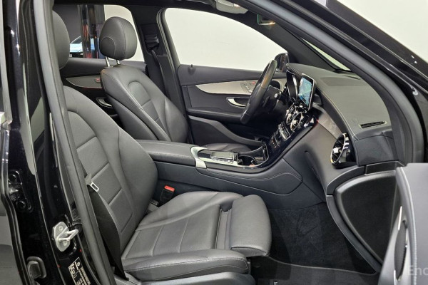 2021 Mercedes-Benz GLC с пробегом 61 670 км