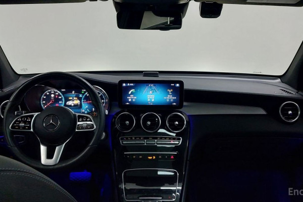 2021 Mercedes-Benz GLC с пробегом 47 029 км