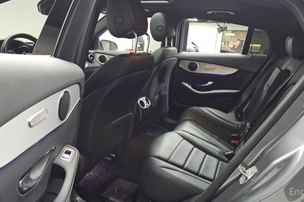 2021 Mercedes-Benz GLC с пробегом 49 241 км