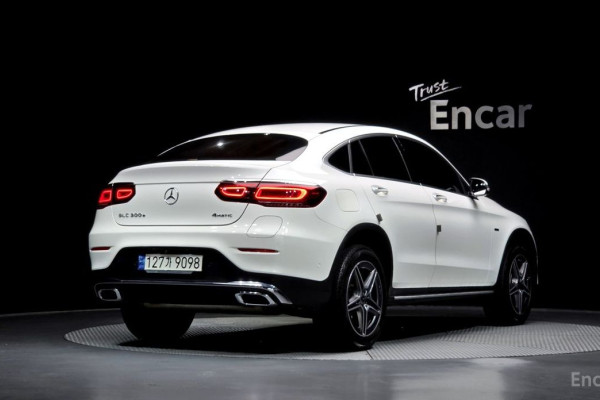 2021 Mercedes-Benz GLC с пробегом 49 309 км