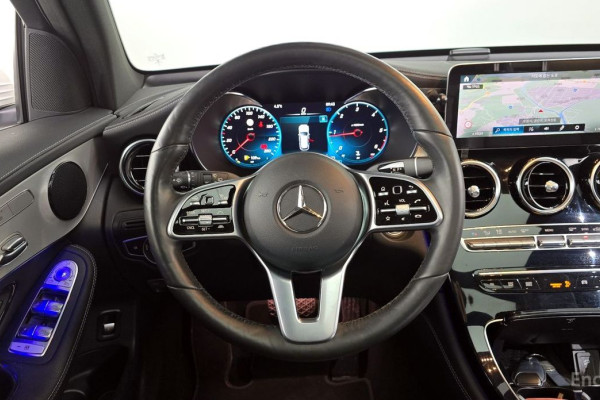 2021 Mercedes-Benz GLC с пробегом 96 298 км