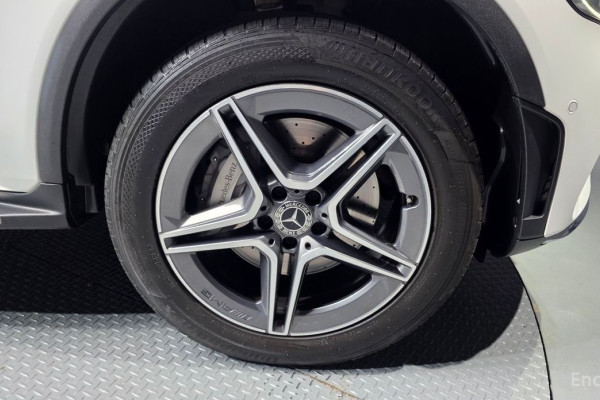 2021 Mercedes-Benz GLC с пробегом 49 309 км