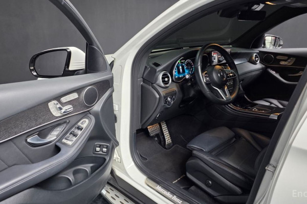 2021 Mercedes-Benz GLC с пробегом 49 309 км