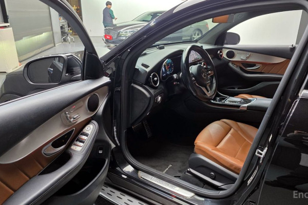 2021 Mercedes-Benz GLC с пробегом 51 262 км
