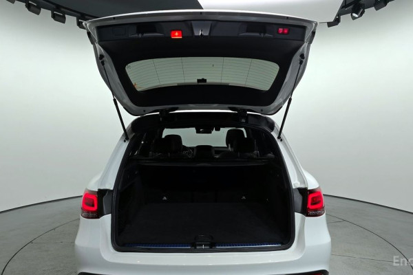 2021 Mercedes-Benz GLC с пробегом 96 298 км