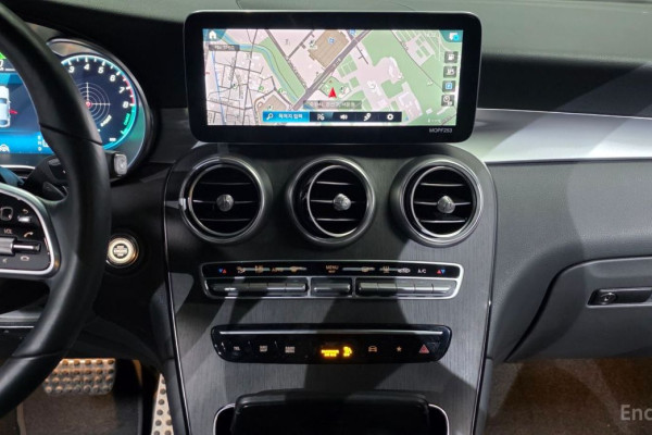 2021 Mercedes-Benz GLC с пробегом 49 309 км