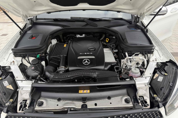 2022 Mercedes-Benz GLC с пробегом 128 000 км