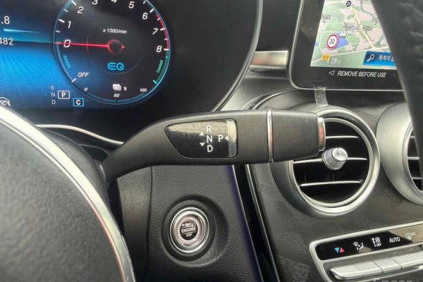 2022 Mercedes-Benz GLC с пробегом 128 000 км