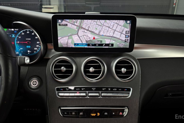 2021 Mercedes-Benz GLC с пробегом 66 121 км