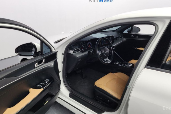 2022 Kia K5 с пробегом 97 878 км