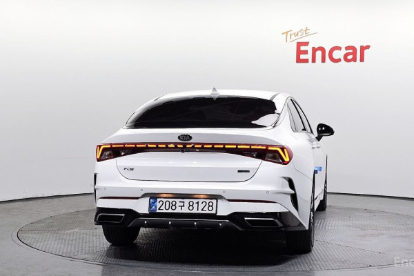 2021 Kia K5 с пробегом 97 657 км