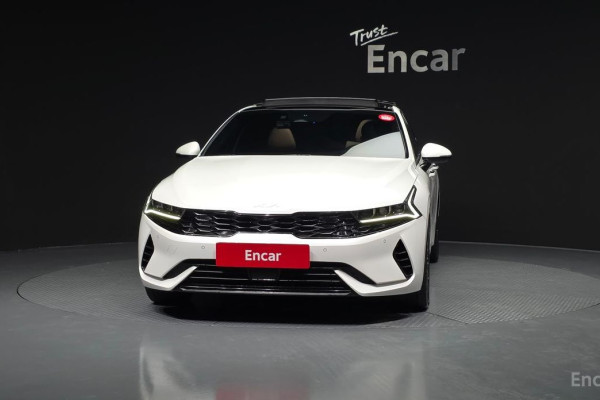 2022 Kia K5 с пробегом 75 812 км