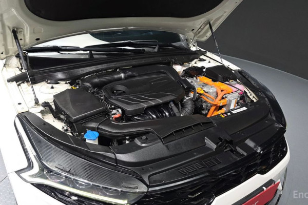 2022 Kia K5 с пробегом 75 812 км