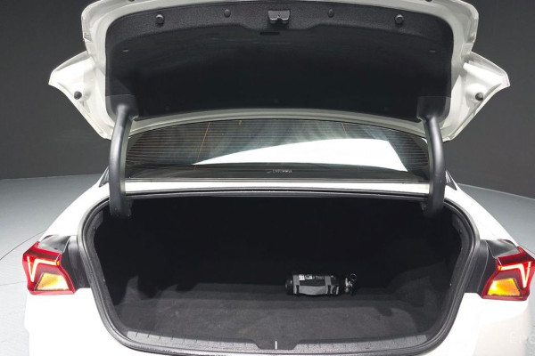 2022 Kia K5 с пробегом 75 812 км