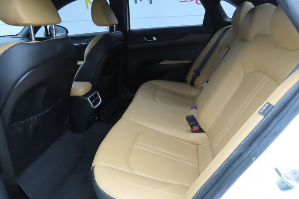 2022 Kia K5 с пробегом 99 346 км