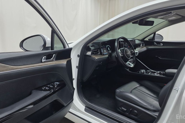 2021 Kia K5 с пробегом 117 356 км