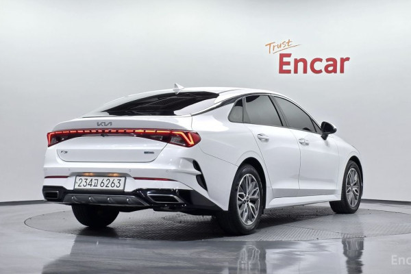 2022 Kia K5 с пробегом 39 891 км